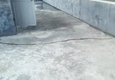 献县楼顶漏水维修公司分享下如何解决卫生间隐蔽部位漏水的问题?